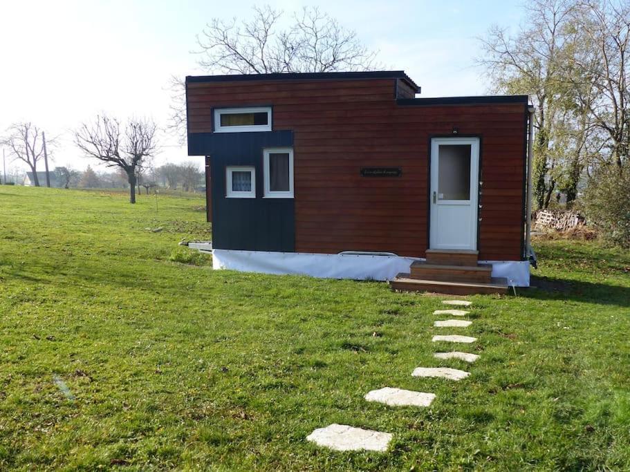 Апартаменты Mon Ptit Nid House Tiny House Panissieres Экстерьер фото