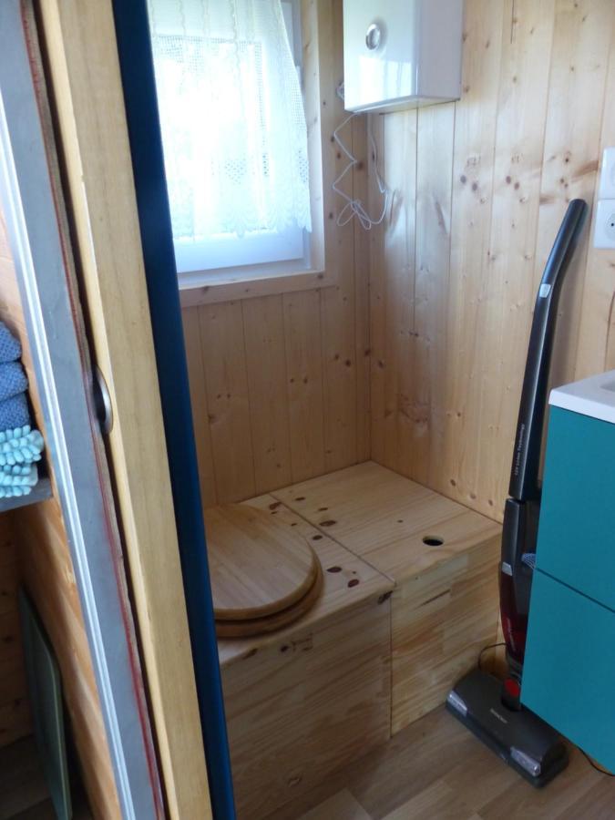 Апартаменты Mon Ptit Nid House Tiny House Panissieres Экстерьер фото