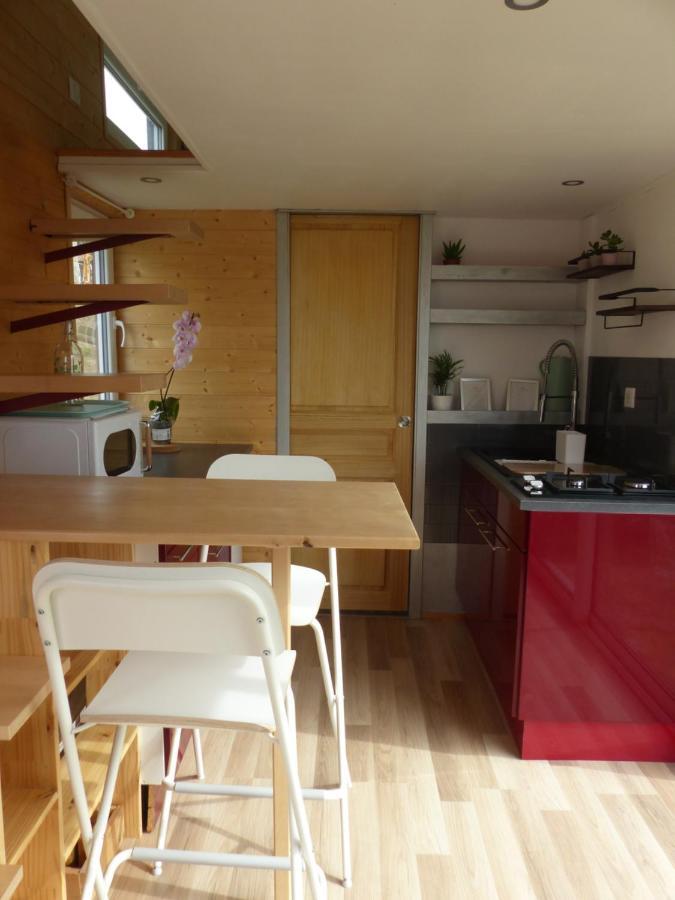 Апартаменты Mon Ptit Nid House Tiny House Panissieres Экстерьер фото